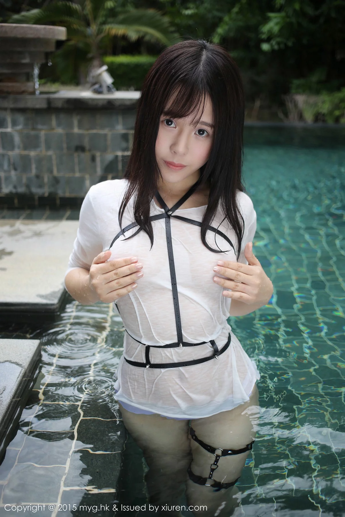 Xrmnw.Com[MyGirl美媛馆]Vol.170_Evelyn艾莉三亚旅拍白色连身裙真空湿身美乳凸点诱惑53P