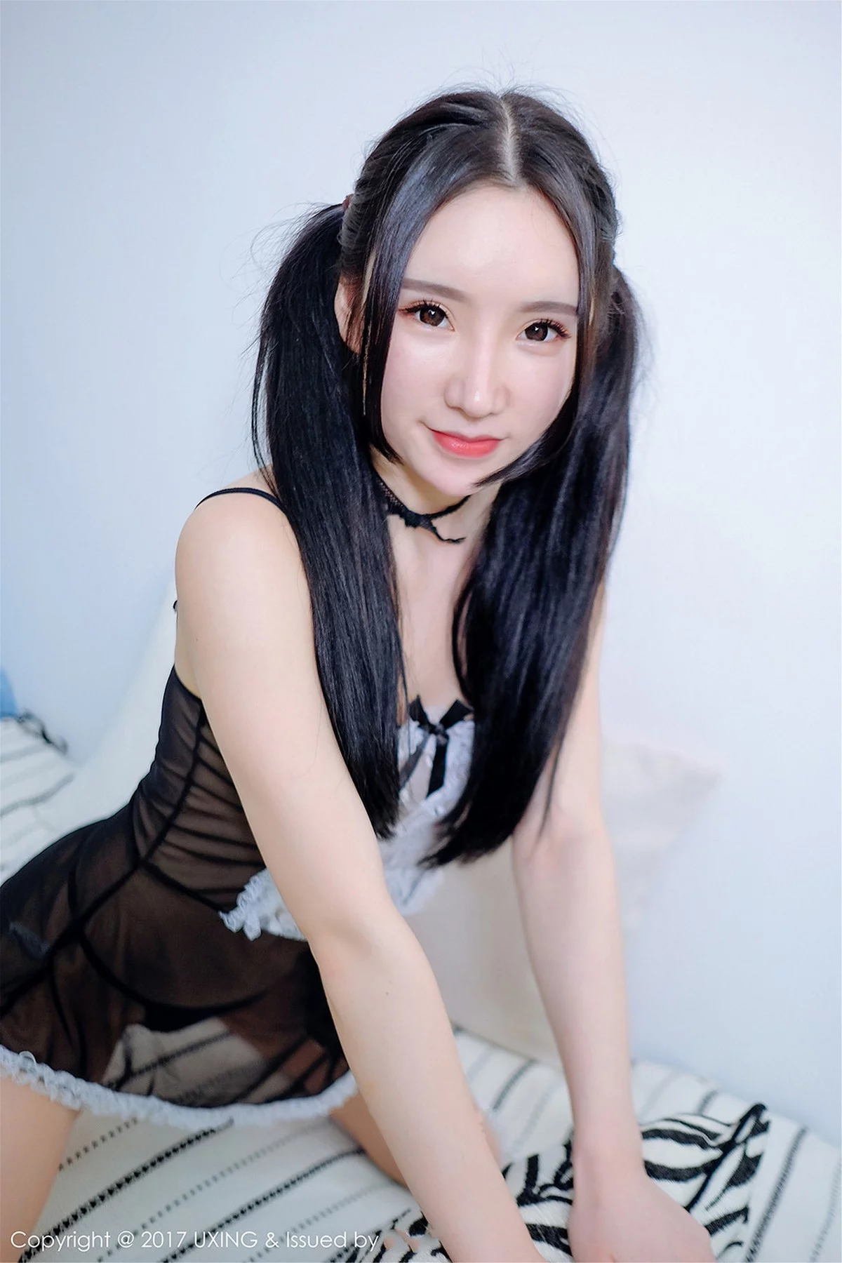 Xrmnw.Com[UXING优星馆]Vol.055_嫩模周于希dummy私房蕾丝女仆装+超薄紧身透视衣诱惑写真43P