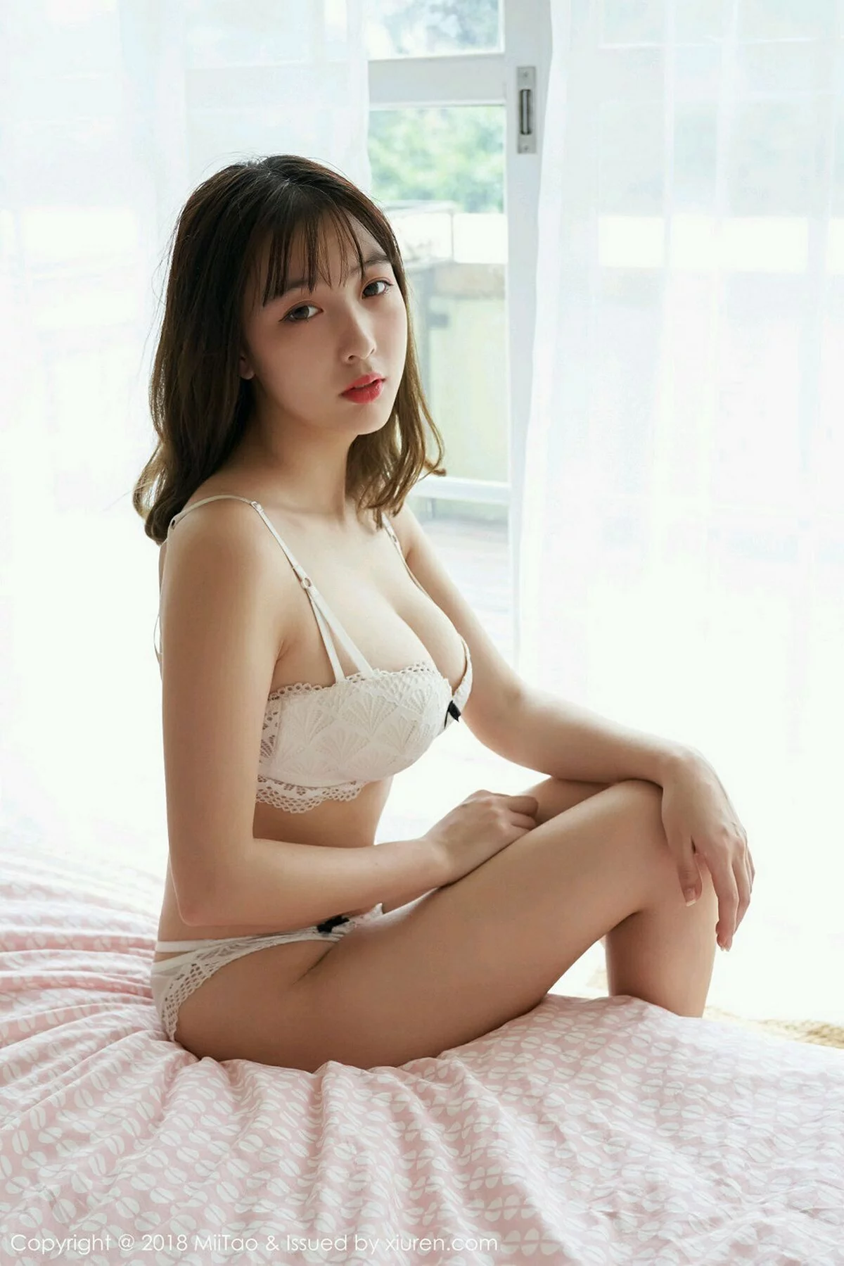 Xrmnw.Com[MiiTao蜜桃社]Vol.119_嫩模美绪居家床上脱性感内衣露傲人豪乳喷血诱惑写真70P