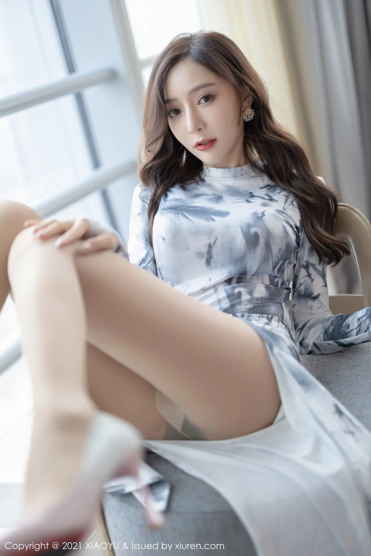 Xrmnw.Com[XiaoYu画语界]Vol.652_女神王馨瑶yanni优雅长裙半撩露性感内衣肉丝裤袜极致魅惑写真71P