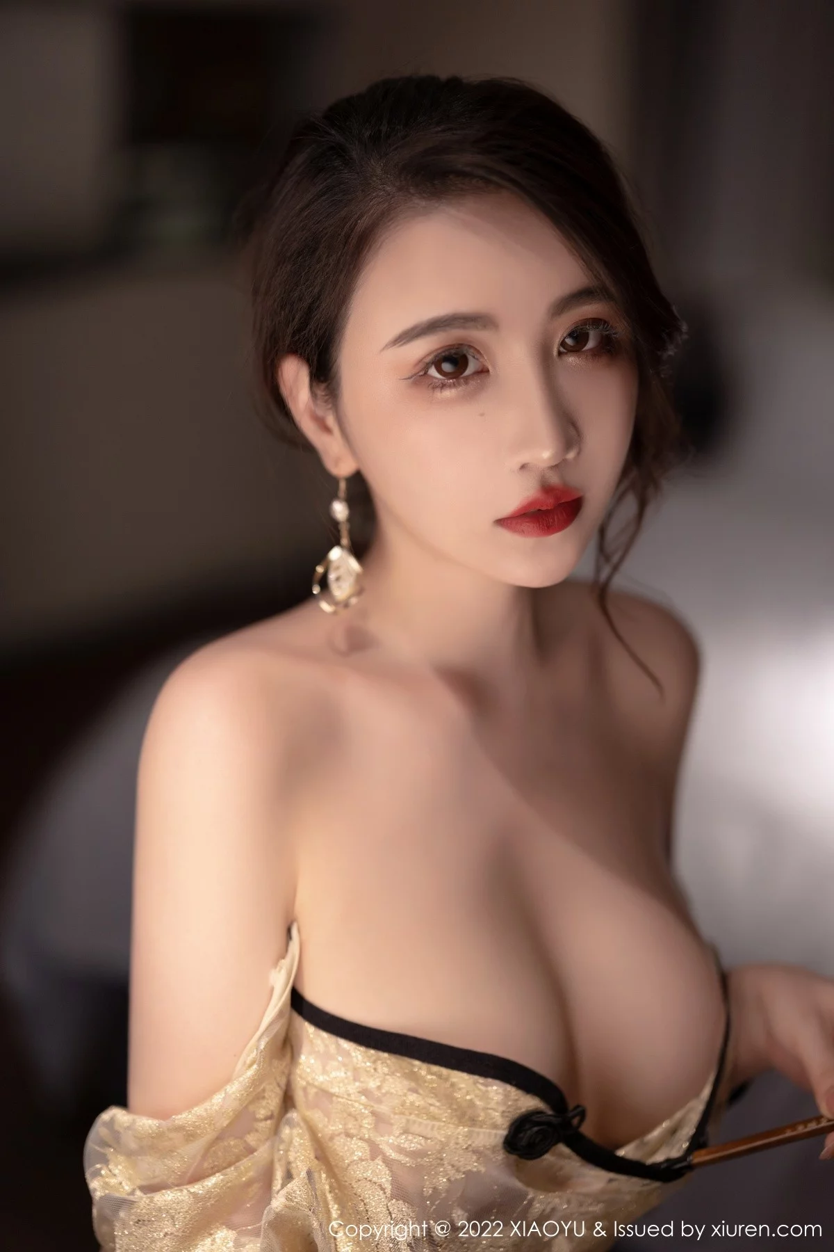 Xrmnw.Com[XiaoYu画语界]Vol.712_女神Cherry绯月樱惠州旅拍黄色轻透旗袍配超薄肉丝惹火诱惑写真70P