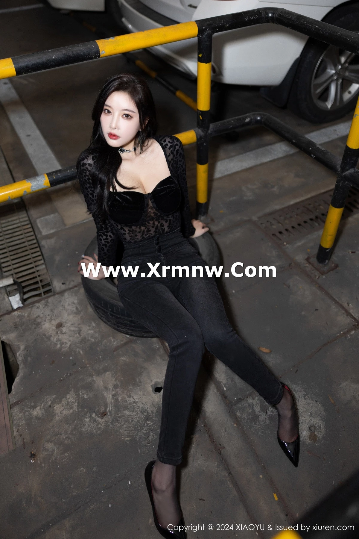 Xrmnw.Com[XiaoYu画语界]Vol.1216_女神杨晨晨Yome黑色豹纹配牛仔裤露性感黑色内衣完美诱惑写真88P